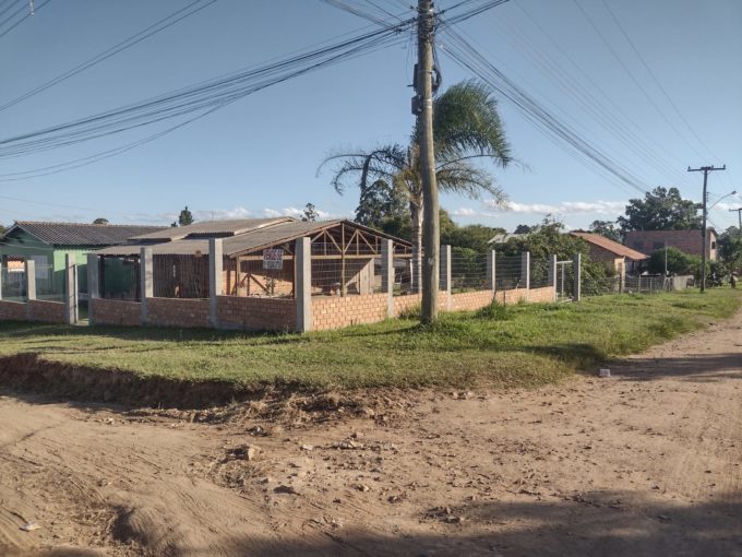 aff08a42 1792 4d8b b71c 89ef7d480950 680x510 - Casa nas Pedras Brancas